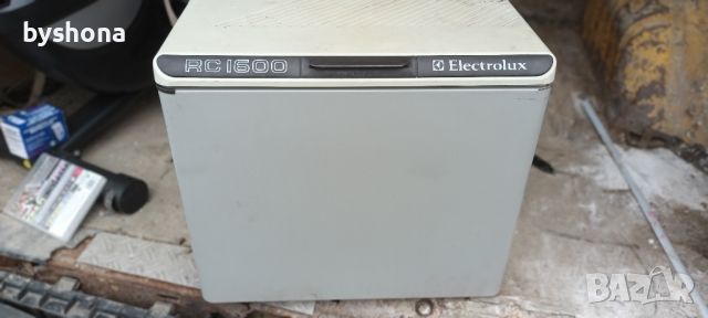Газов хладилник Elektrolux RC 1600 ( 12 , 220 волта ), снимка 1 - Хладилни чанти - 46017138