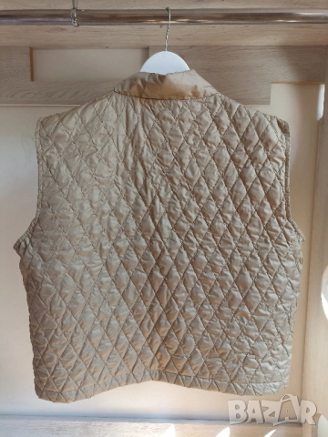 Дамски  оригинален елек Moncler, снимка 9 - Елеци - 51443740