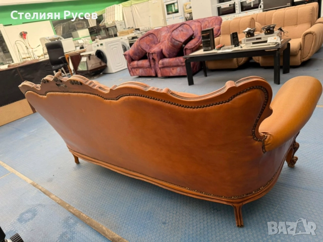 2411    ретро кожен холов диван /  канапе 200 см -цена 265лв или 135,49 евро  -ретро , с дърворезба , снимка 5 - Дивани и мека мебел - 52522234