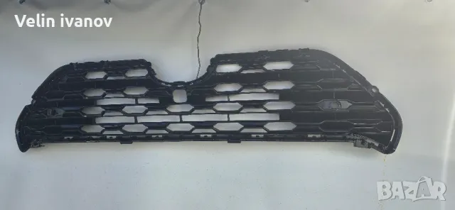 решетка за тойота рав 4, снимка 2 - Части - 49775153