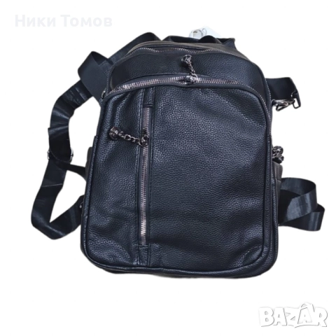 Дамска черна раница/ Размер: 32 x27x13cm.