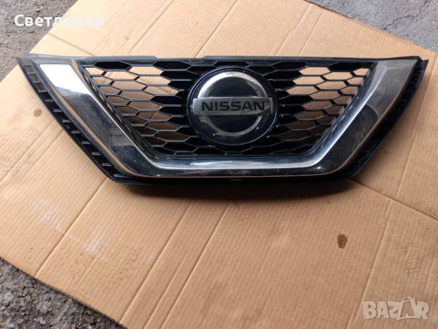 Решетка Маска за Nissan Qashqai J11, снимка 1 - Части - 45753267
