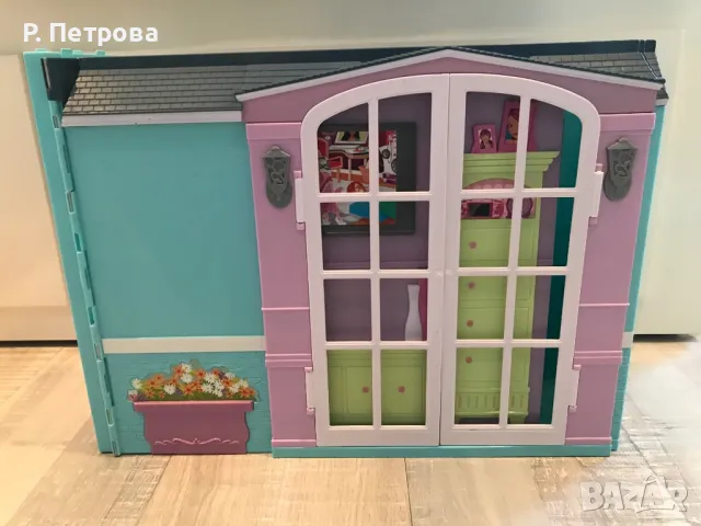 Сгъваема къща на Барби, Mattel 2007, снимка 10 - Кукли - 46910612