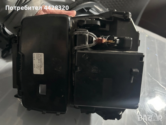 ПЕПЕЛНИК MERCEDES C-CLASS W205 2014/2015/2016, снимка 3 - Части - 52957804