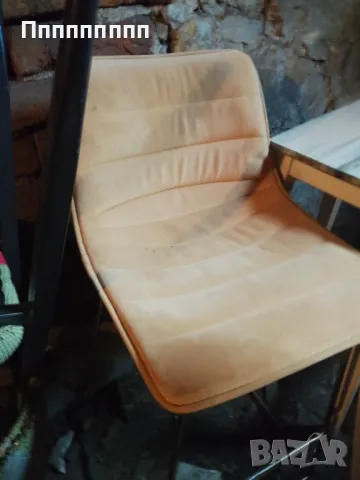 Столове цветни тапицирани , снимка 2 - Столове - 50378964