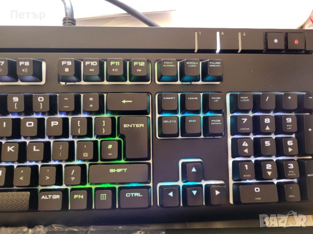 Клавиатура Corsair STRAFE RGB MX silent, снимка 6 - Клавиатури и мишки - 46125045