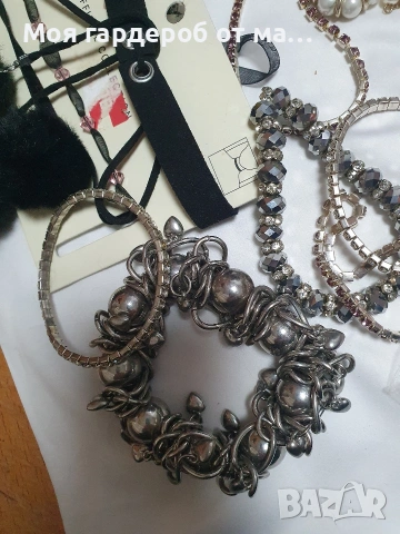 Лот от бижута. Внос Лондон , снимка 9 - Бижутерийни комплекти - 53737579