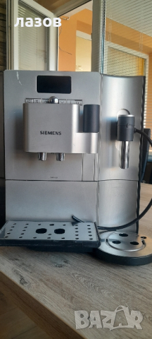 Кафе автомат SIEMENS EQ-7, снимка 1 - Кафемашини - 44987051