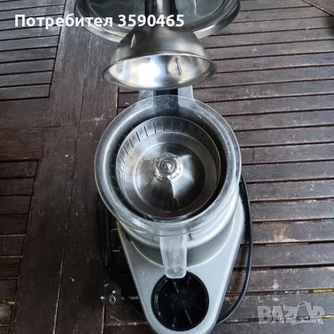 Цитрус преса ,,Macap,, Italy, снимка 3 - Сокоизстисквачки и цитрус преси - 52516895