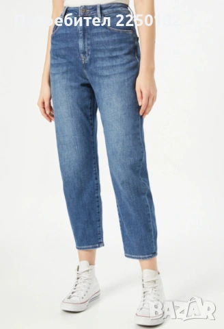 Дънки тип mom jeans 