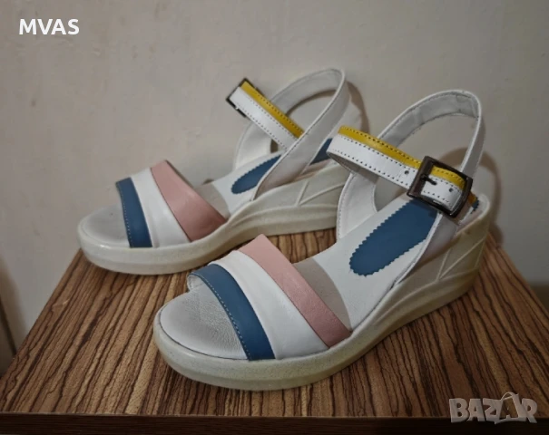 Естествена кожа Дамски сандали н платформа 38 размер цветни, снимка 2 - Сандали - 50745705