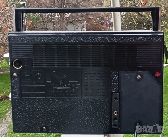 83 🎶 VEF-202 – Ретро радио със съвременно звучене 🎶, снимка 3 - Антикварни и старинни предмети - 52685389