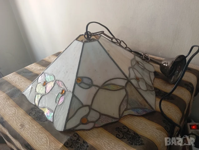 Полилей,лампа за таван тип тифани