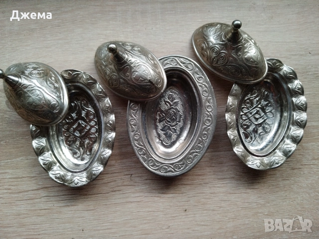 Ориенталски старинни кутии за бижута 