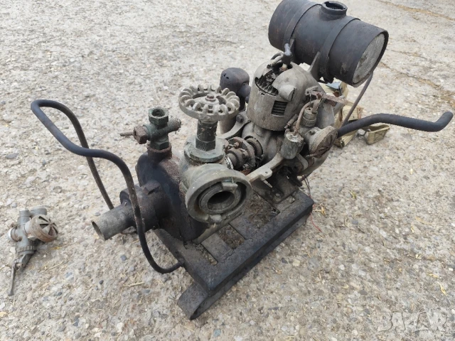 Стара помпа IFA El 150
, снимка 3 - Колекции - 51041701