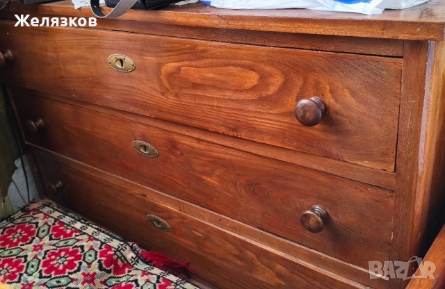 Продавам 2 стари скрина, снимка 3 - Антикварни и старинни предмети - 52507790