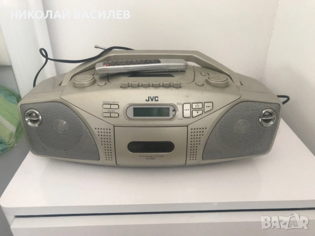 Продава   се   ;  Има    дистанционно   ., снимка 8 - Радиокасетофони, транзистори - 51826953