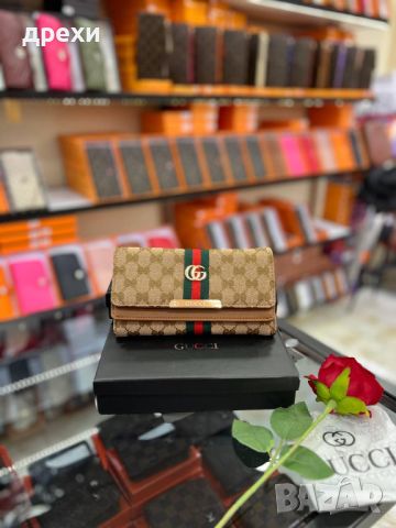 Gucci дамско портмоне, снимка 1 - Портфейли, портмонета - 45930858