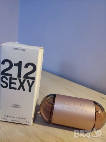 Carolina Herrera 212 Sexy, снимка 1 - Дамски парфюми - 45729255