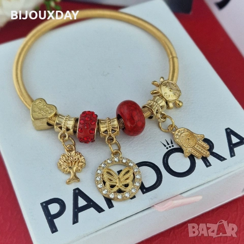 дамска гривна с червени камъни и пеперуда