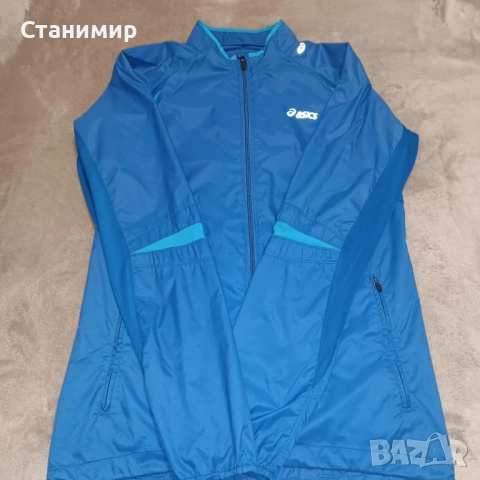 Дамска ветровка Nike.Размер S. 