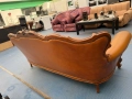2411    ретро кожен холов диван /  канапе 200 см -цена 265лв или 135,49 евро  -ретро , с дърворезба , снимка 5