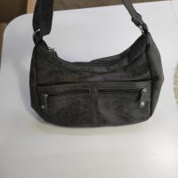 Маркова дамска чанта от естествена кожа , снимка 1 - Чанти - 45149084