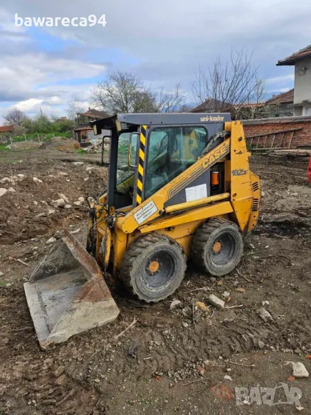 Челен товарач Case 1825, снимка 1