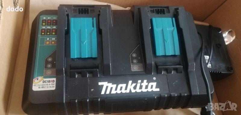 двойно зарядно Makita 18v , снимка 1