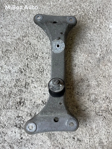 Рамка греда скоростна кутия БМВ Е91 BMW, снимка 1