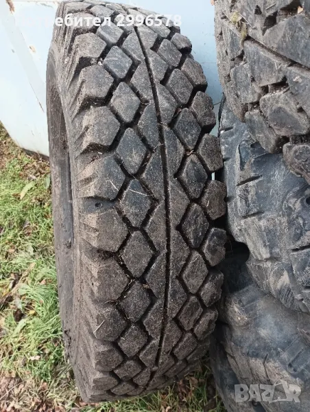 Гуми гума 12.00 R 20 камион Урал Зил Газ Виатнамка , снимка 1