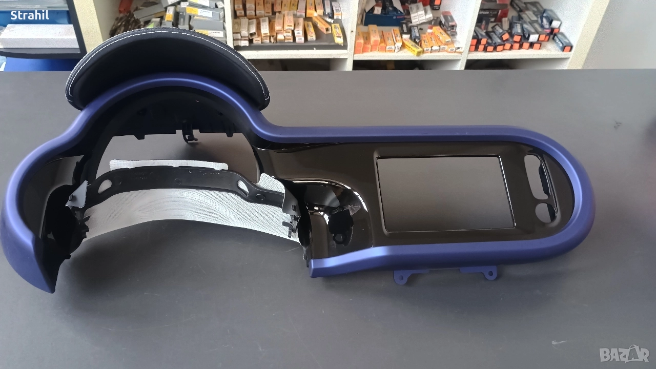 Табло за Renault Twingo III 682485011R, снимка 1