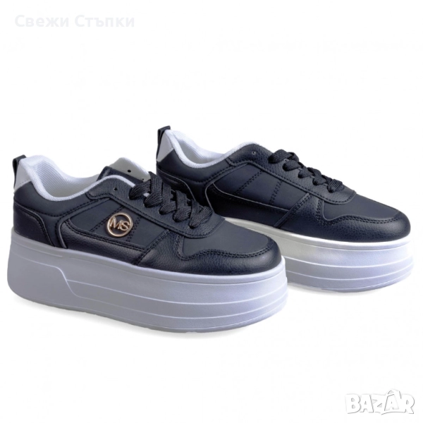 Стилни и удобни дамски кецове, изработени от еко кожа с текстилна вътрешна част, снимка 1