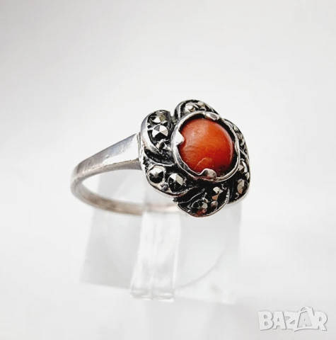 Винтидж сребърен пръстен с естествен корал – проба 835, снимка 1