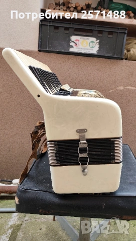 Продавам акордеон weltmaister 60 баса. , снимка 3 - Акордеони - 53960731