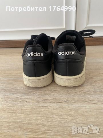 Спортни обувки adidas , снимка 3 - Маратонки - 46142336