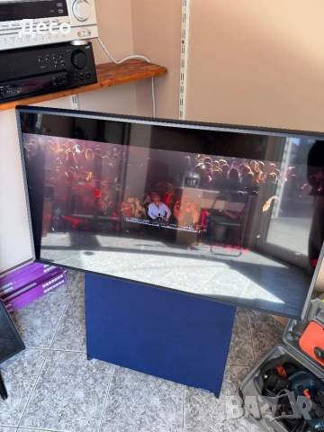 Телевизор Samsung Sero 43 инча, снимка 4 - Телевизори - 53844423