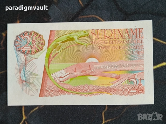 Банкнота - Суринам - 2 и 1/2 (половина) гулдена UNC | 1985г., снимка 2 - Нумизматика и бонистика - 53864642