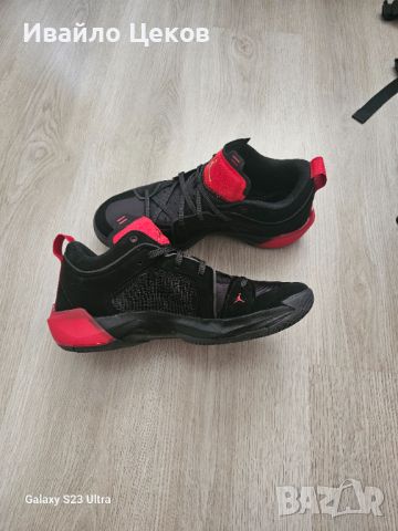 Jordan 37 Low "Bred" , снимка 6 - Маратонки - 46665700