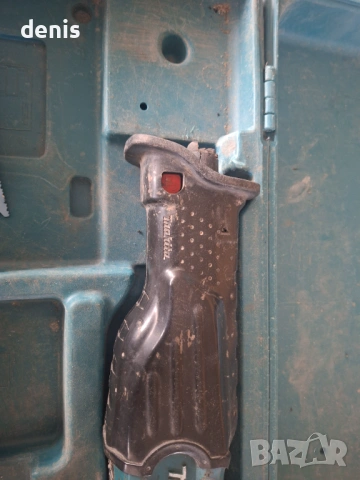 Саблен трион makita 18v, снимка 2 - Други инструменти - 53881650