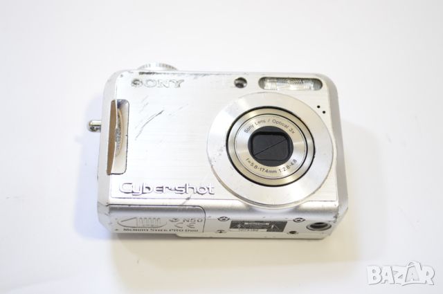 Фотоапарат Сони за части  DSC-S700, снимка 1 - Фотоапарати - 46021061