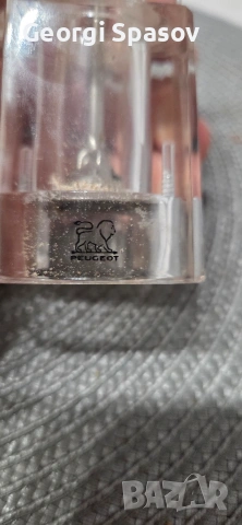 Механична мелничка за сол и черен пипер