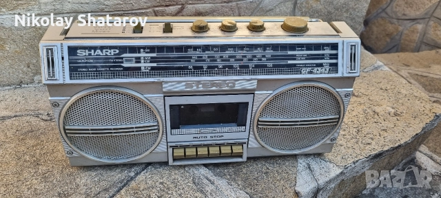 корекомски касетофон Sharp 