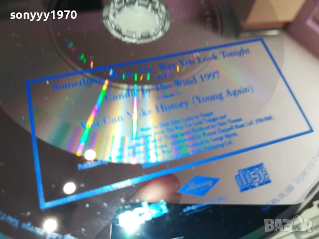 ELTON JOHN CD 0908251821, снимка 8 - CD дискове - 51310384