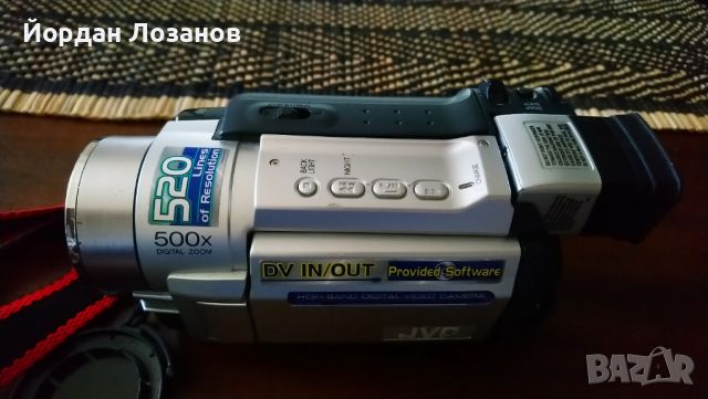 Видеокамера JVC MiniDV, снимка 2 - Камери - 46763034