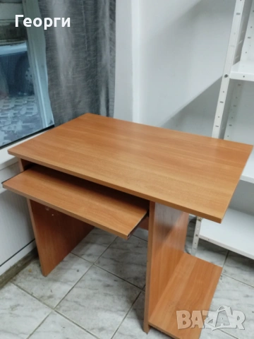 Компактно Компютърно Бюро с Издърпващ се Плот, снимка 2 - Бюра - 53639825