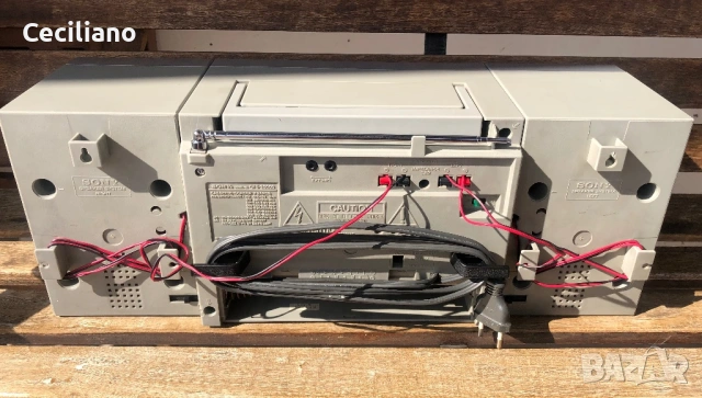 Радиокасетофон SONY CFS 3000S-(Japan) Работещ-като Нов, снимка 8 - Радиокасетофони, транзистори - 53719652