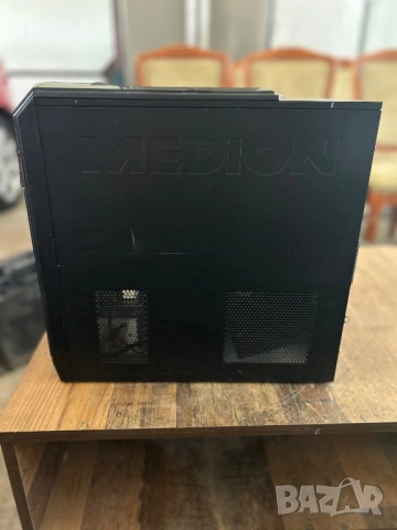Настолен компютър MEDION, снимка 4 - Работни компютри - 54254229