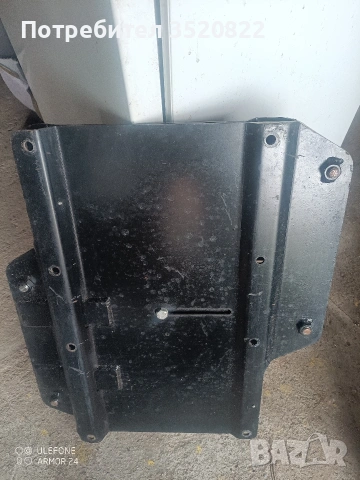 конзола за двойна седалка на VW T5, снимка 2 - Аксесоари и консумативи - 54164583