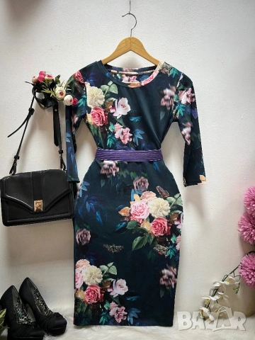 Рокля по тялото